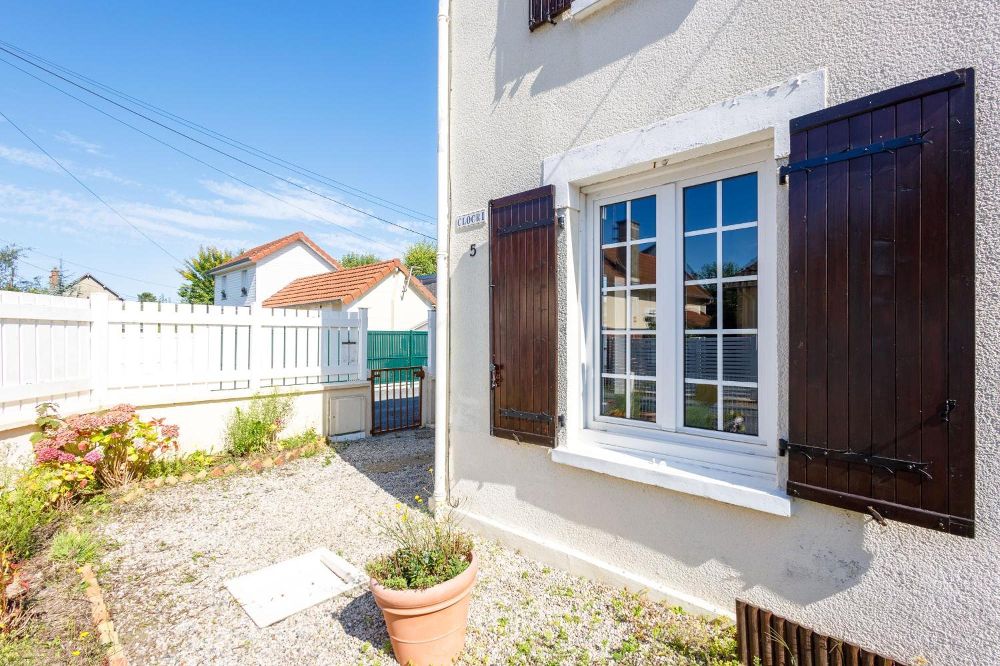La Maison Cabourgeaise Proche Mer Exterior foto